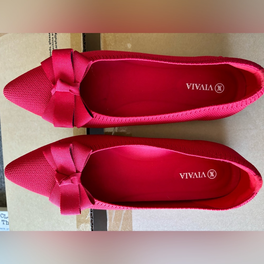 Vivaia sustainable classic red flats